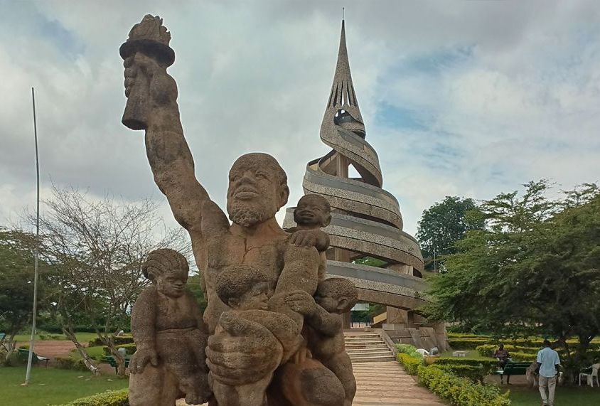 Yaoundé, la pointe de la Réunification